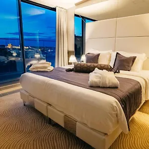 myo-hotel-wenceslas.praguehotelsweb.com/
